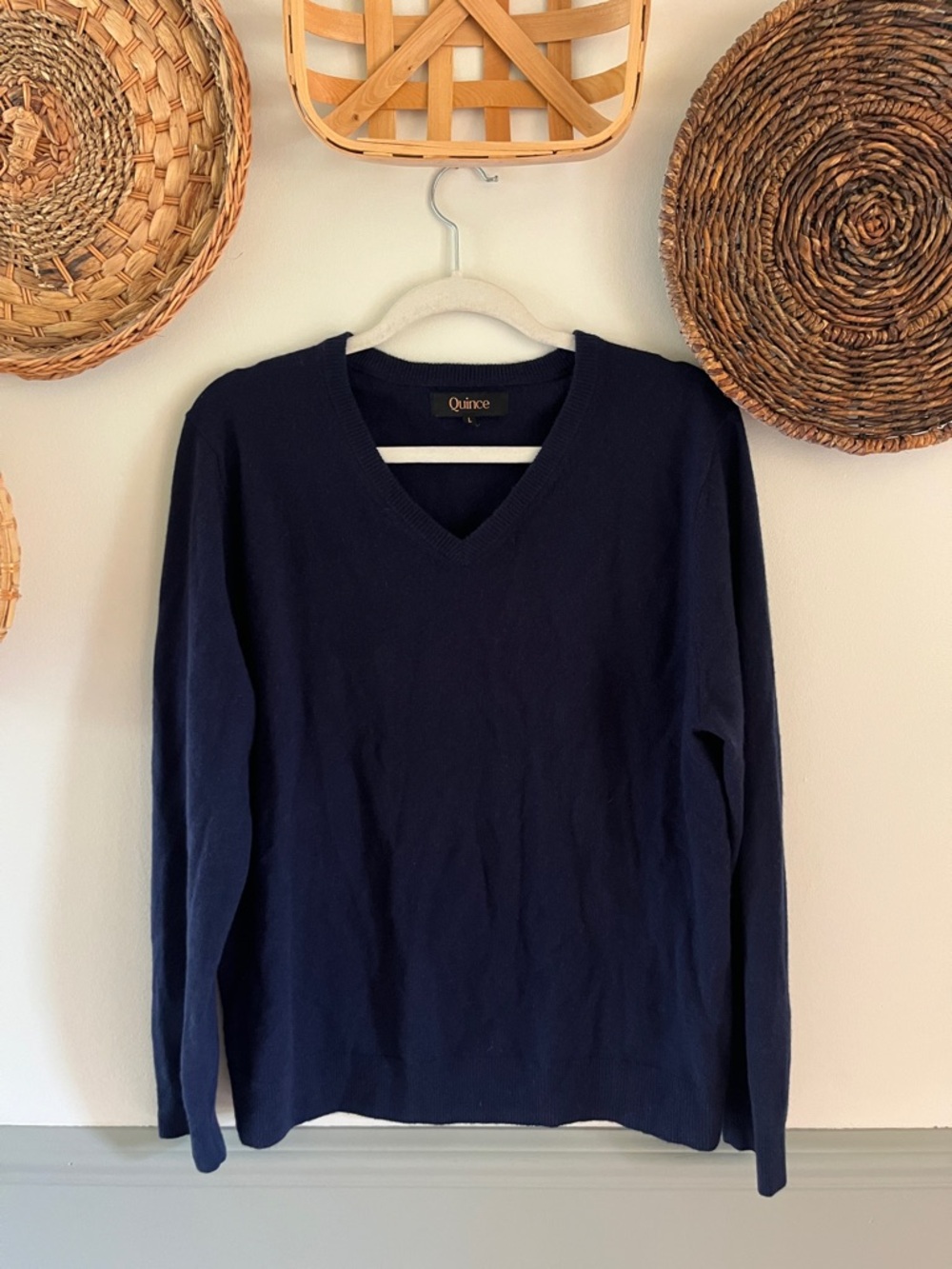 Quince Cashmere V-Neck Sweater Navy Blue